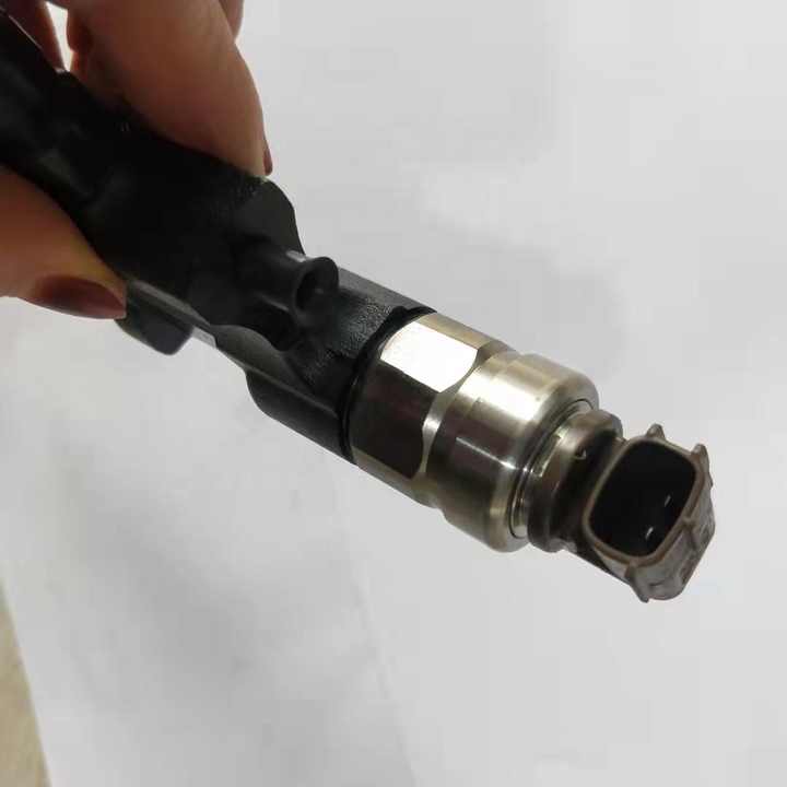 Common Rail Injector 095000-8011/8910